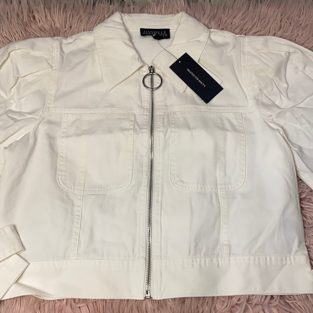Jacket 🧥 white